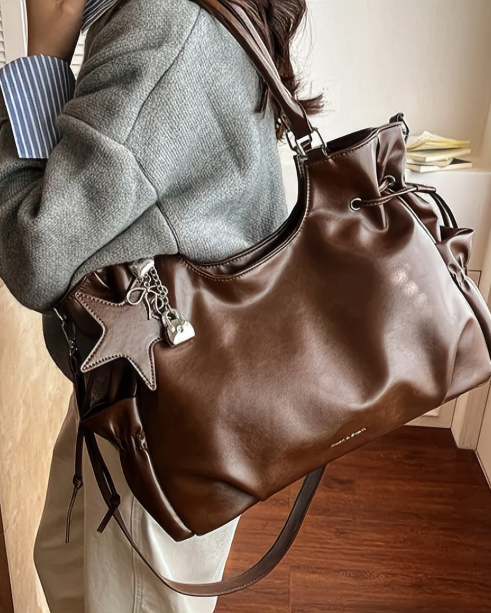 Vintage Leather Shoulder Tote Bag