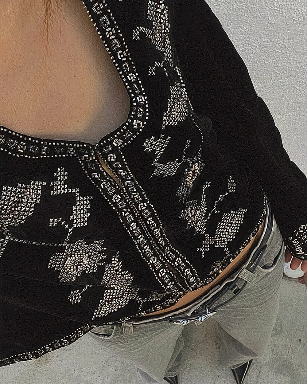 Embroidered Velvet Cropped Jacket – Black